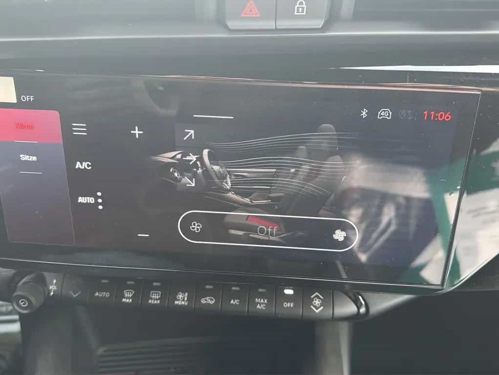 Alfa Romeo Junior Ibrida 1.2 VGT 48V-Hybrid 100 kW Speciale 09/2025-photo-11