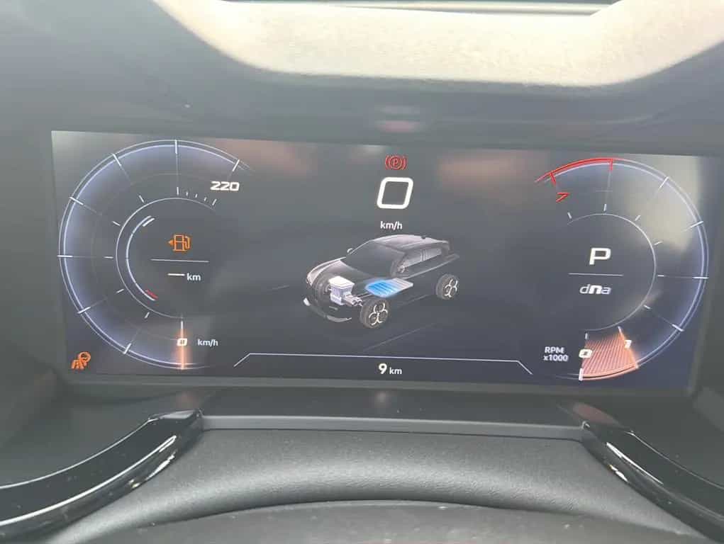 Alfa Romeo Junior Ibrida 1.2 VGT 48V-Hybrid 100 kW Speciale 09/2025-photo-9