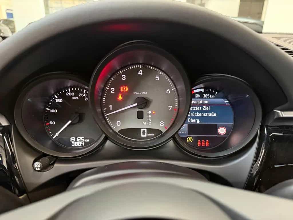 Porsche Macan S*360° *LUFTFAHRWERK*PANO*18-Wege*AHK* 07/2022-photo-15