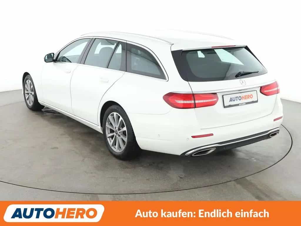 Mercedes-Benz E-Class E 200 T Avantgarde*NAVI*CAM*PDC*SHZ* 05/2018-photo-3