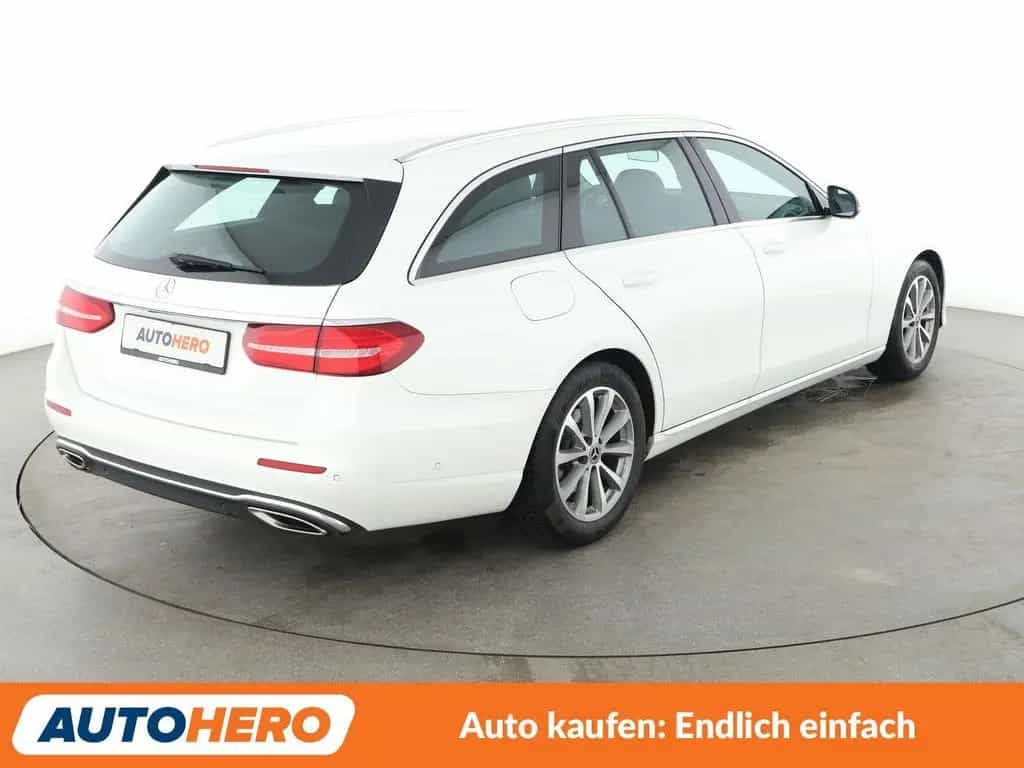Mercedes-Benz E-Class E 200 T Avantgarde*NAVI*CAM*PDC*SHZ* 05/2018-photo-5