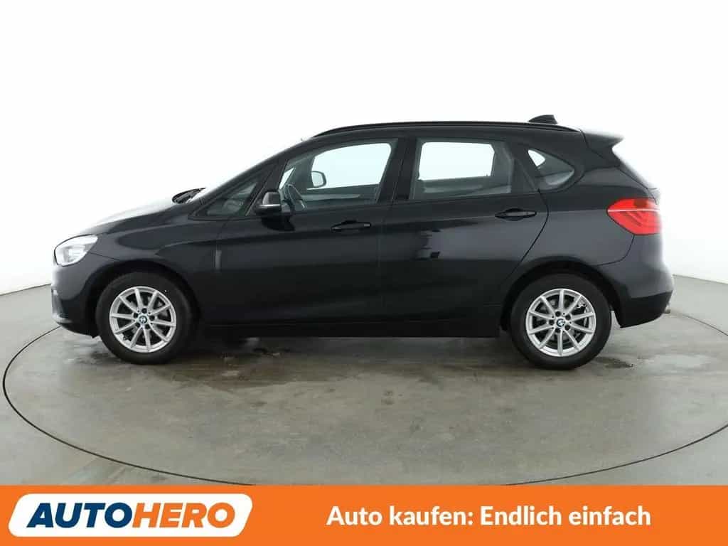 BMW 2 Series 03/2018-photo-2