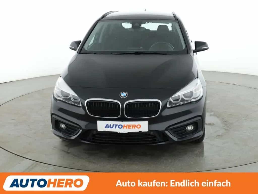 BMW 2 Series 03/2018-photo-8