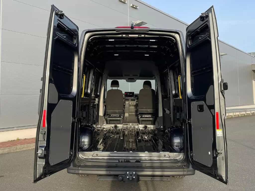 MAN TGE 3.200 L3H3 Kasten 4x4 CAMPER DREHSITZE AHK 01/2026-photo-9
