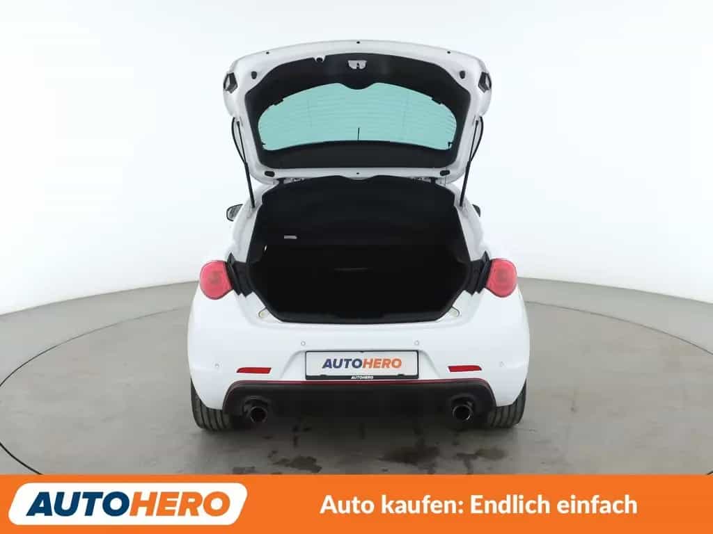 Alfa Romeo Giulietta 1.8 Turbo Veloce Aut.*NAVI*TEMPO*PDC* 04/2018-photo-16