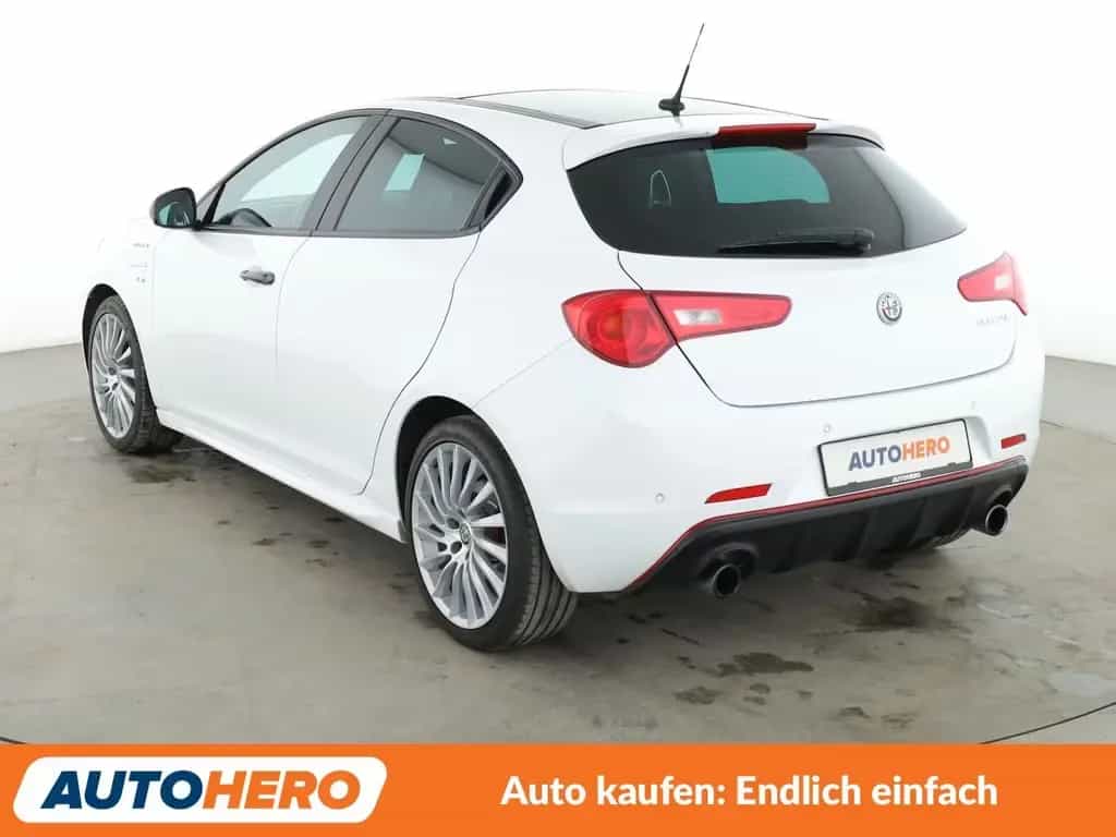 Alfa Romeo Giulietta 1.8 Turbo Veloce Aut.*NAVI*TEMPO*PDC* 04/2018-photo-3