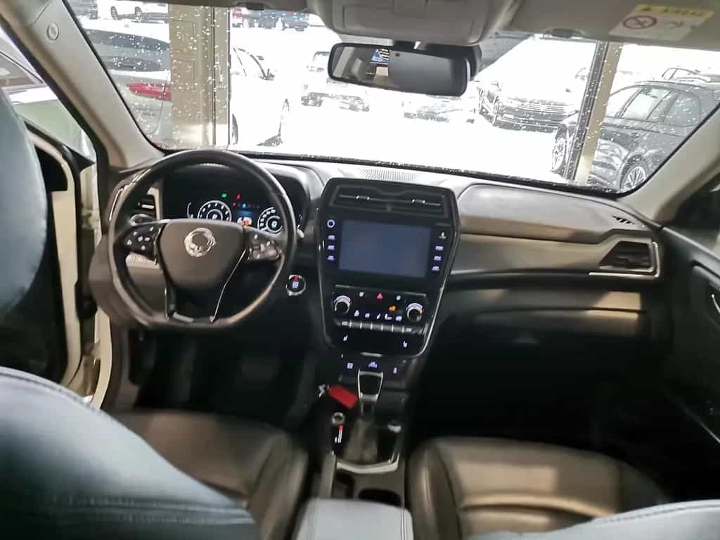Ssangyong Tivoli Grand 1.5 T AT|Leder|LED|SHZ|RFK 11/2021-photo-11