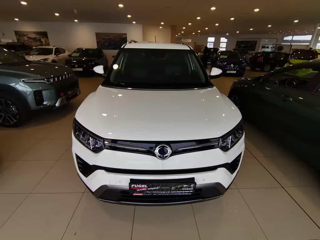 Ssangyong Tivoli Grand 1.5 T AT|Leder|LED|SHZ|RFK 11/2021-photo-2