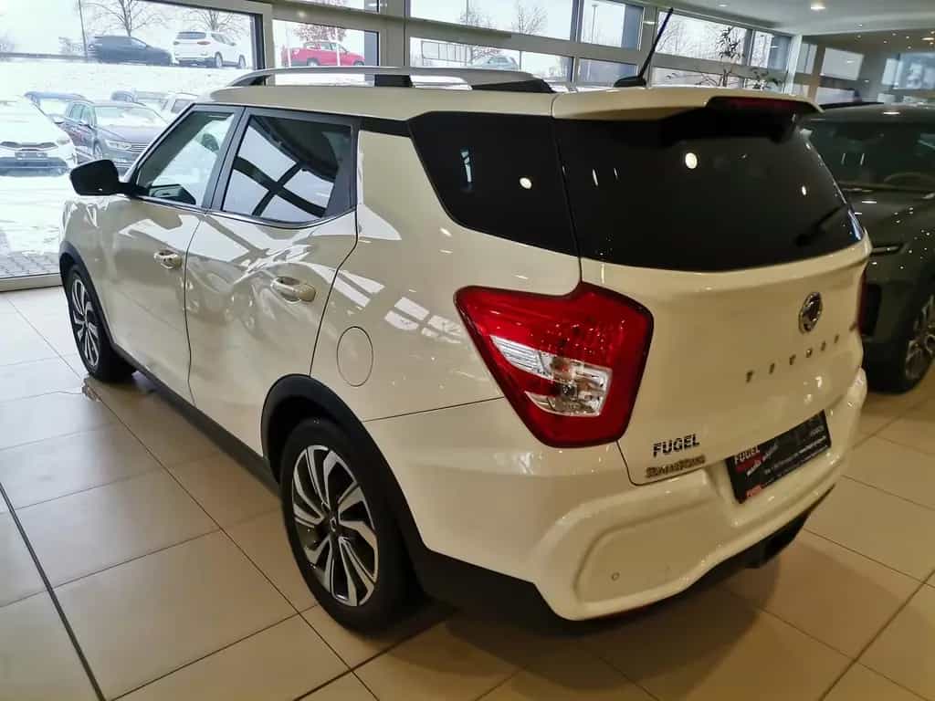 Ssangyong Tivoli Grand 1.5 T AT|Leder|LED|SHZ|RFK 11/2021-photo-6