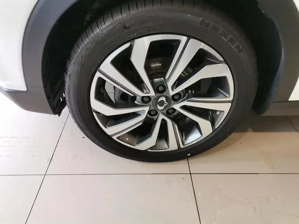 Ssangyong Tivoli Grand 1.5 T AT|Leder|LED|SHZ|RFK 11/2021-photo-7