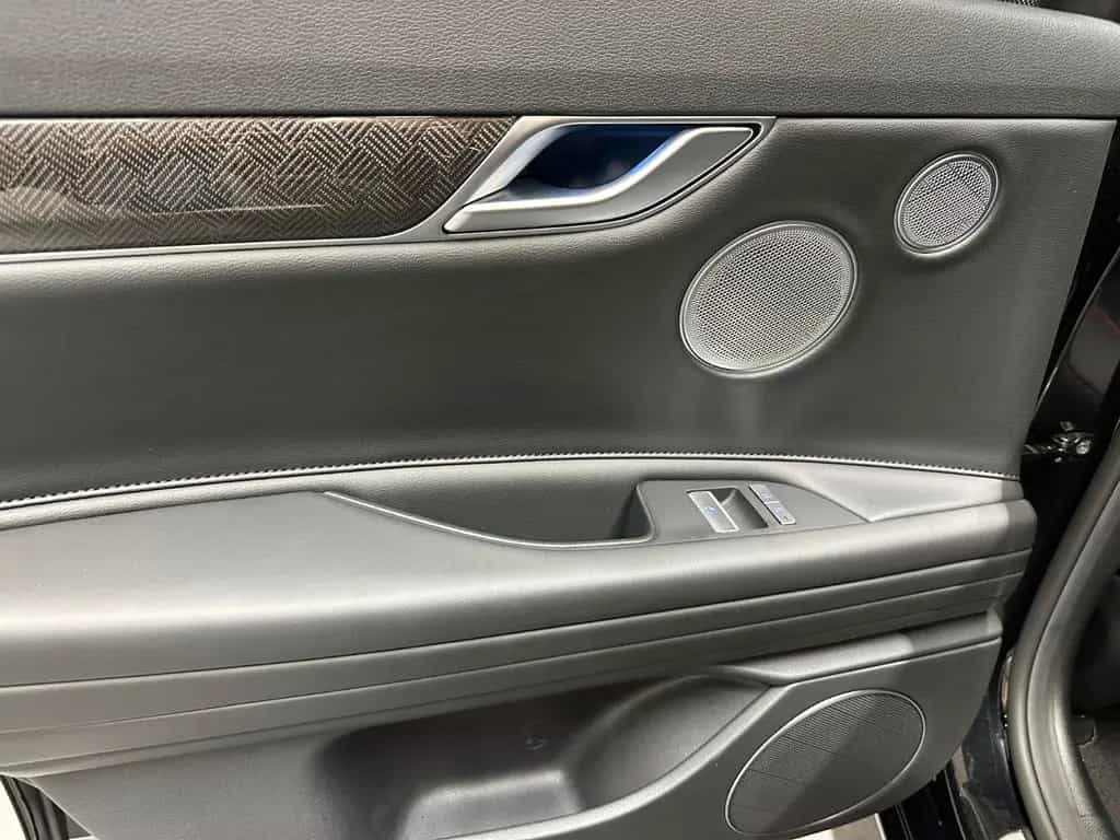 Genesis G80 2.5T RWD Sport *PANORAMADACH*SOUNDSYSTEM* 07/2024-photo-14