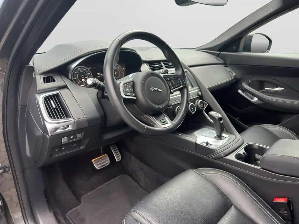 Jaguar E-Pace D240 R-Dynamic S ACC|Standheizung|360° 10/2020-photo-9