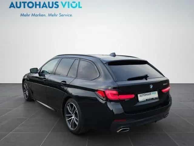 BMW 5 Series 520 d Touring M-Sport Mild-Hybrid 05/2021-photo-5