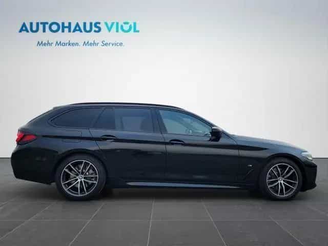 BMW 5 Series 520 d Touring M-Sport Mild-Hybrid 05/2021-photo-9