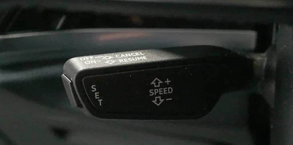 Audi Q3 40 TFSI quattro S line*TEM*RFK*ALC*MATRIX*AHK 04/2019-photo-17