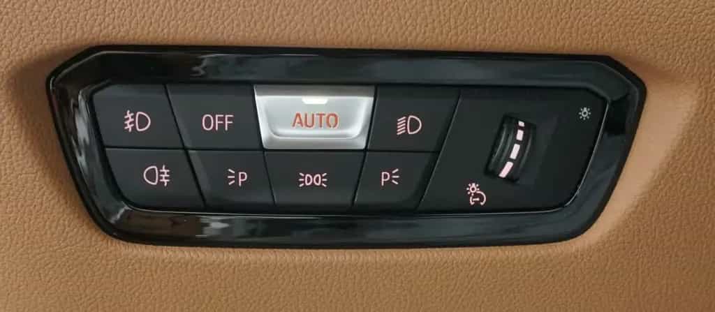 BMW 330 d xDrive Luxury Line *LEDER*LASER*SPORTSITZ* 07/2020-photo-19