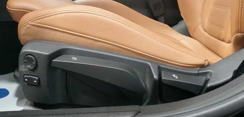 BMW 330 d xDrive Luxury Line *LEDER*LASER*SPORTSITZ* 07/2020-photo-8