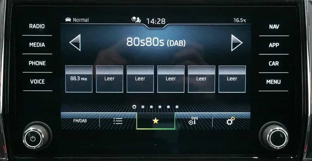 Skoda Karoq Style 1.5 TSI*TEMP*DAB*LED*VC*LHZ* 06/2022-photo-21
