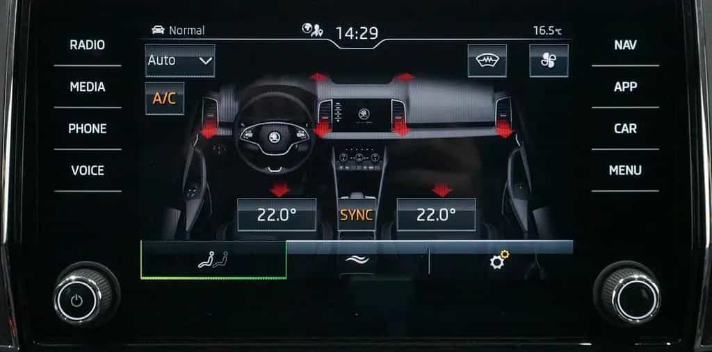 Skoda Karoq Style 1.5 TSI*TEMP*DAB*LED*VC*LHZ* 06/2022-photo-24