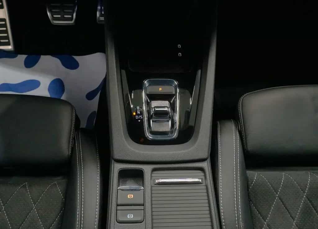 Skoda Octavia Combi RS 2.0 TSI*Massage*RfK*LED*Alcanta 07/2022-photo-17