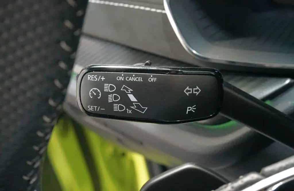 Skoda Octavia Combi RS 2.0 TSI*Massage*RfK*LED*Alcanta 07/2022-photo-23