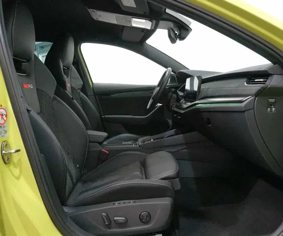 Skoda Octavia Combi RS 2.0 TSI*Massage*RfK*LED*Alcanta 07/2022-photo-35