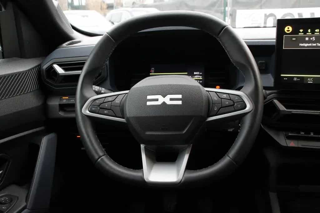 Dacia Duster III 1.2 TCe 130 Journey 02/2025-photo-6