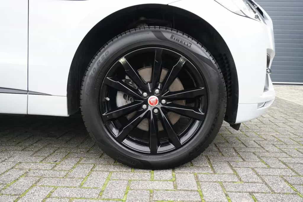 Jaguar F-Pace R-Sport AWD Bi-Xenon RFK SHZ NAVI Ambient 10/2016-photo-10