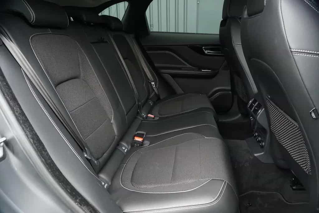 Jaguar F-Pace R-Sport AWD Bi-Xenon RFK SHZ NAVI Ambient 10/2016-photo-16