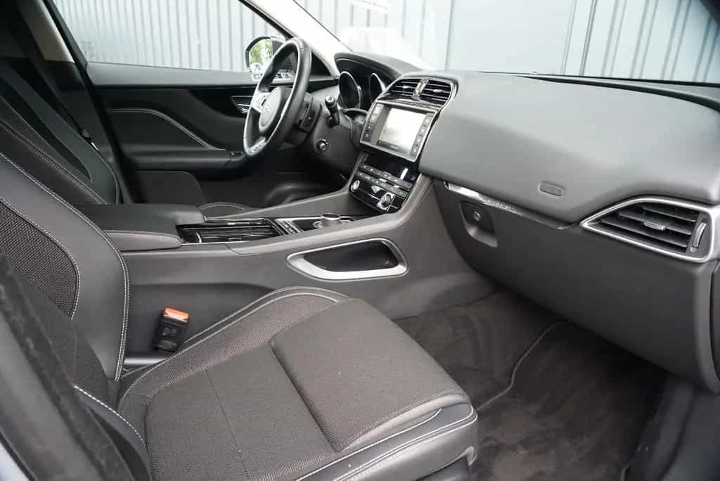 Jaguar F-Pace R-Sport AWD Bi-Xenon RFK SHZ NAVI Ambient 10/2016-photo-17