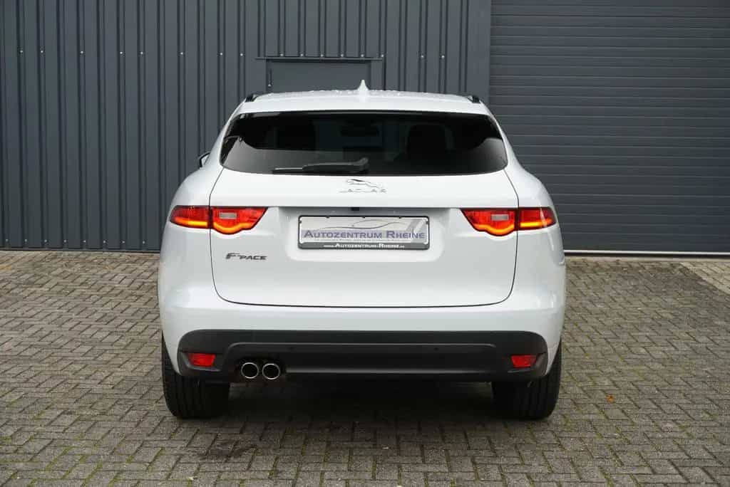 Jaguar F-Pace R-Sport AWD Bi-Xenon RFK SHZ NAVI Ambient 10/2016-photo-5