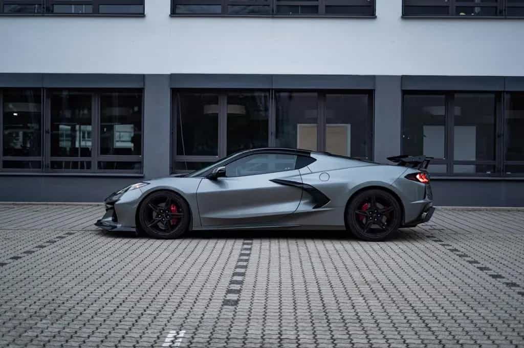 Corvette C8 Z06 Paket / 4x Kamera / HUD 07/2022-photo-1