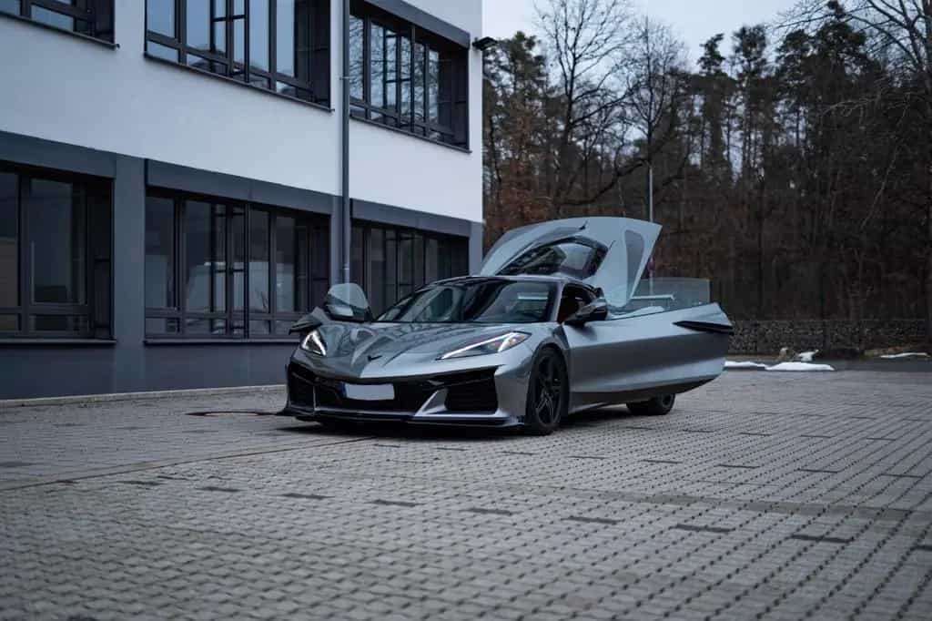 Corvette C8 Z06 Paket / 4x Kamera / HUD 07/2022-photo-11