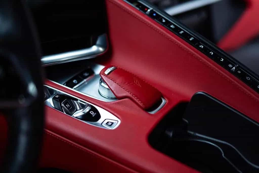Corvette C8 Z06 Paket / 4x Kamera / HUD 07/2022-photo-12