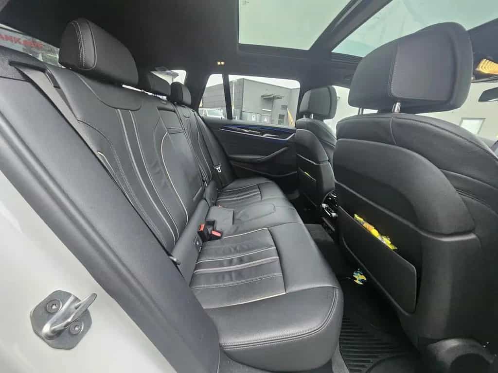BMW 5 Series 540 i xDrive Touring Sport Line Digi Cock LED 07/2019-photo-21