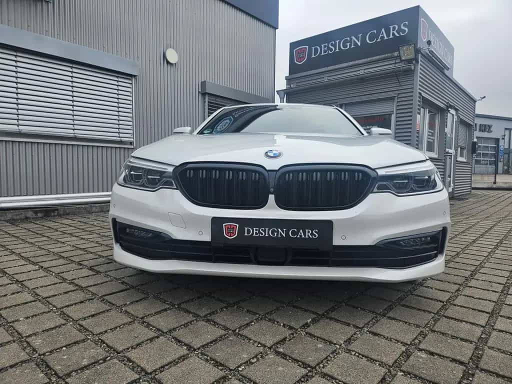 BMW 5 Series 540 i xDrive Touring Sport Line Digi Cock LED 07/2019-photo-2