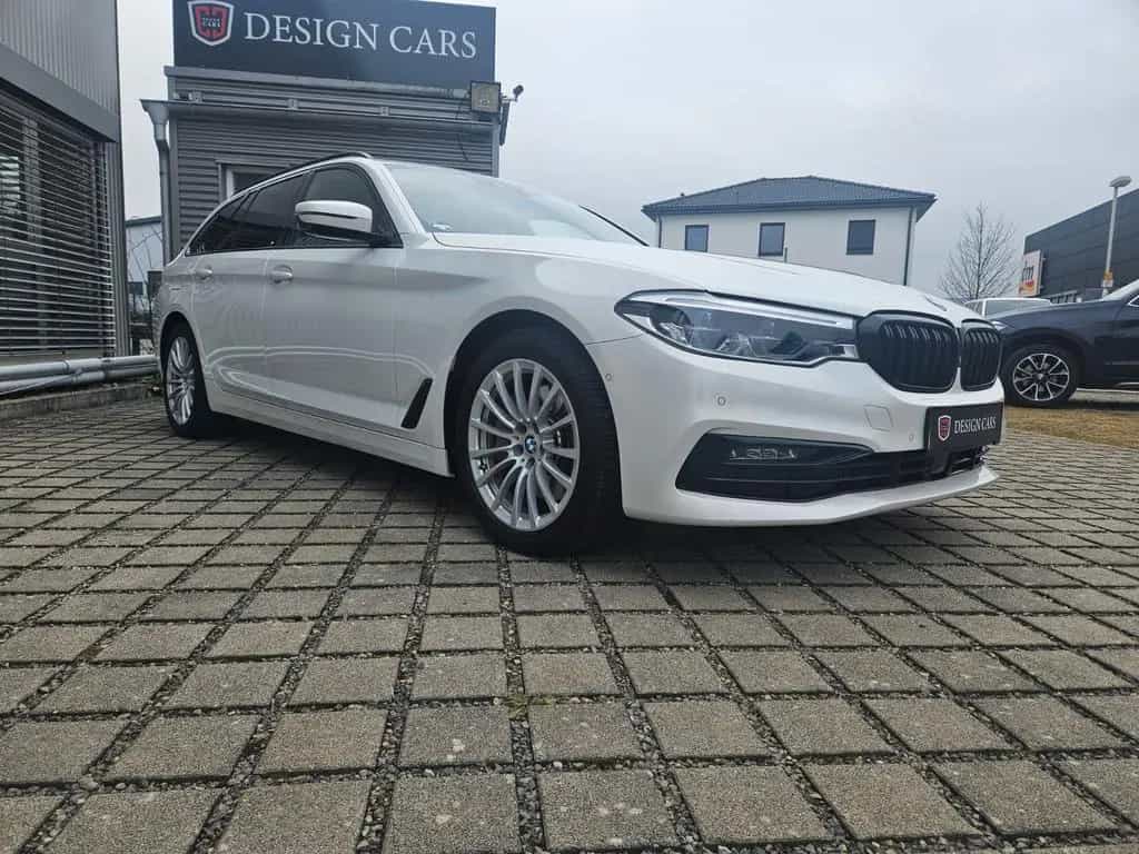 BMW 5 Series 540 i xDrive Touring Sport Line Digi Cock LED 07/2019-photo-5
