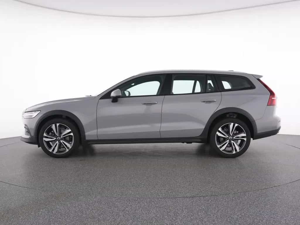 Volvo V60 Cross Country B4 AWD Plus+WINTERPAK+RFK+19 02/2024-photo-10