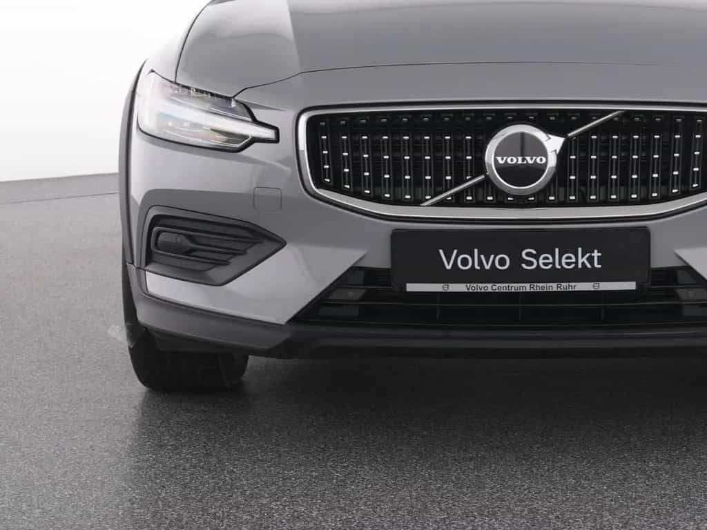 Volvo V60 Cross Country B4 AWD Plus+WINTERPAK+RFK+19 02/2024-photo-16