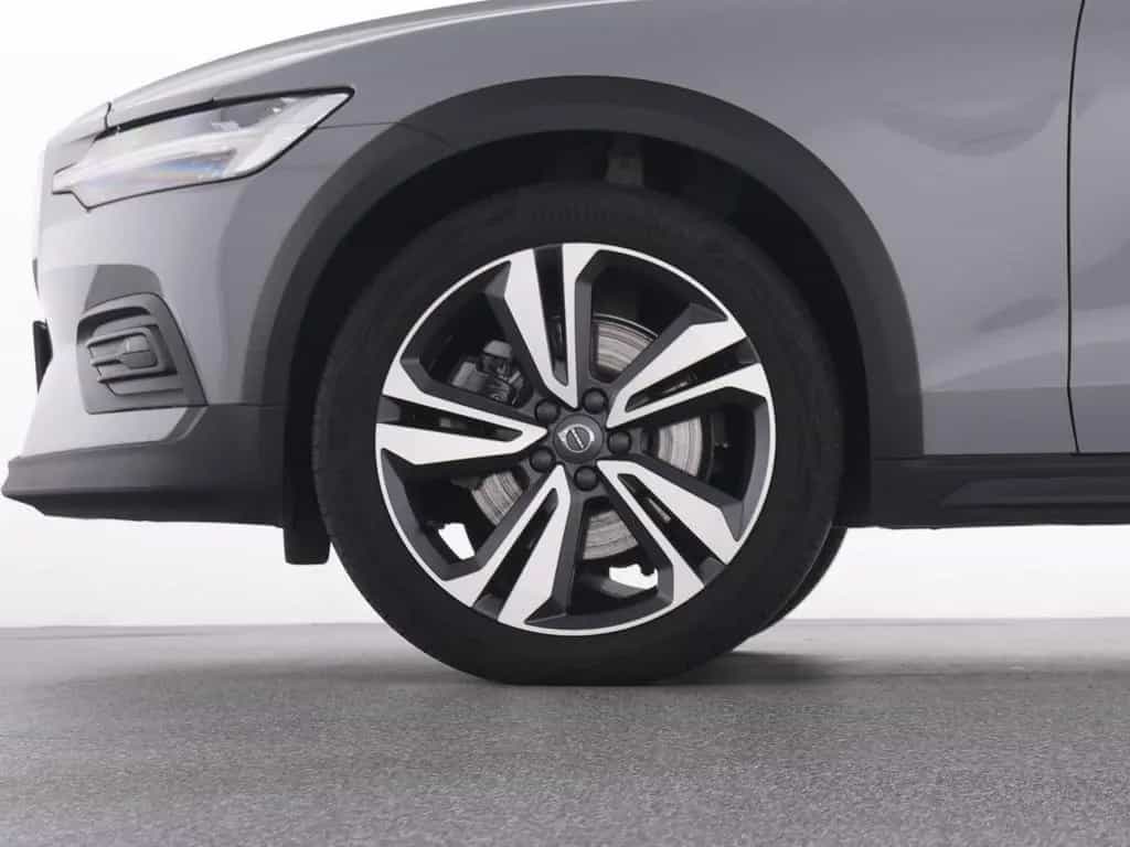 Volvo V60 Cross Country B4 AWD Plus+WINTERPAK+RFK+19 02/2024-photo-19