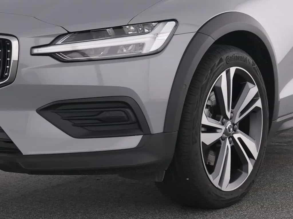 Volvo V60 Cross Country B4 AWD Plus+WINTERPAK+RFK+19 02/2024-photo-8