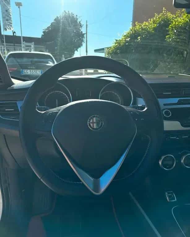 Alfa Romeo Giulietta 1.4 Turbo MultiAir Progress 05/2011-photo-10
