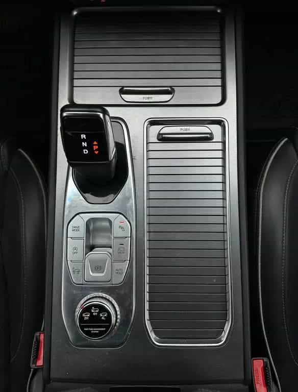 Ssangyong REXTON SAPPHIRE-LED-NAVI-LEDER-360°-AHK SHZ-PANO 06/2024-photo-19