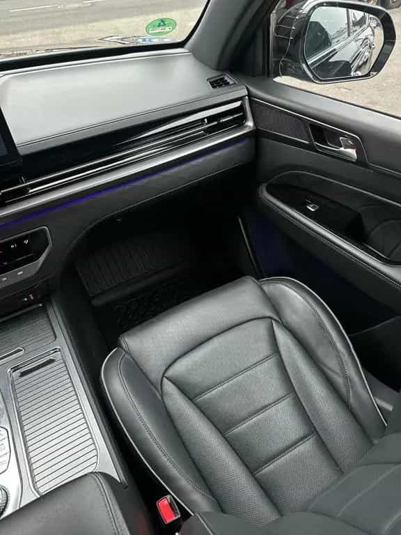 Ssangyong REXTON SAPPHIRE-LED-NAVI-LEDER-360°-AHK SHZ-PANO 06/2024-photo-28