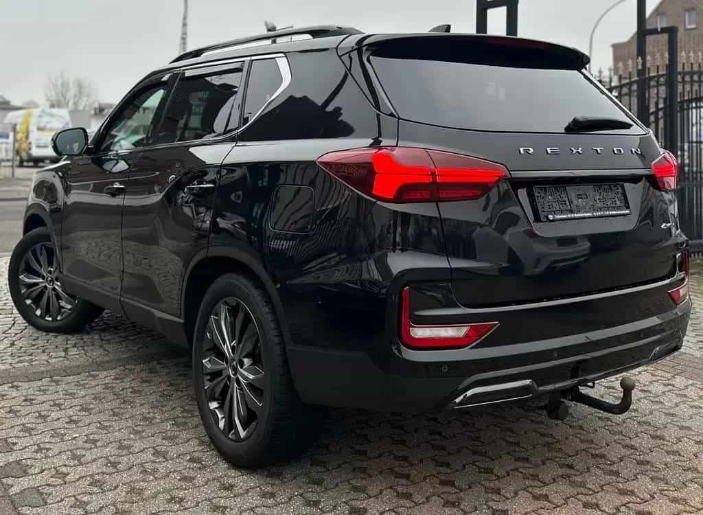 Ssangyong REXTON SAPPHIRE-LED-NAVI-LEDER-360°-AHK SHZ-PANO 06/2024-photo-3