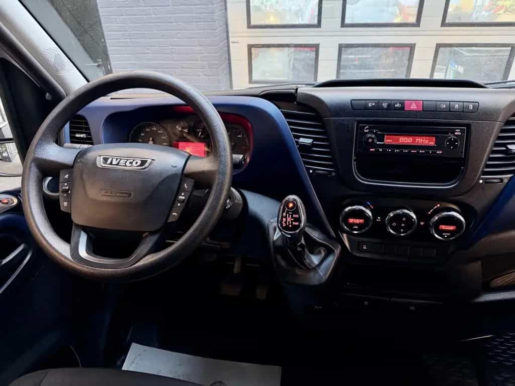 Iveco Other Daily 2.3D L3H2 3,5t AUTOMATIK AHK KLIMA PDC 11/2017-photo-17