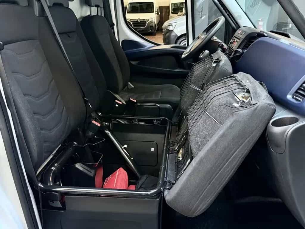 Iveco Other Daily 2.3D L3H2 3,5t AUTOMATIK AHK KLIMA PDC 11/2017-photo-19