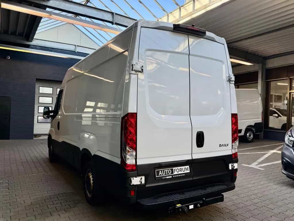 Iveco Other Daily 2.3D L3H2 3,5t AUTOMATIK AHK KLIMA PDC 11/2017-photo-7
