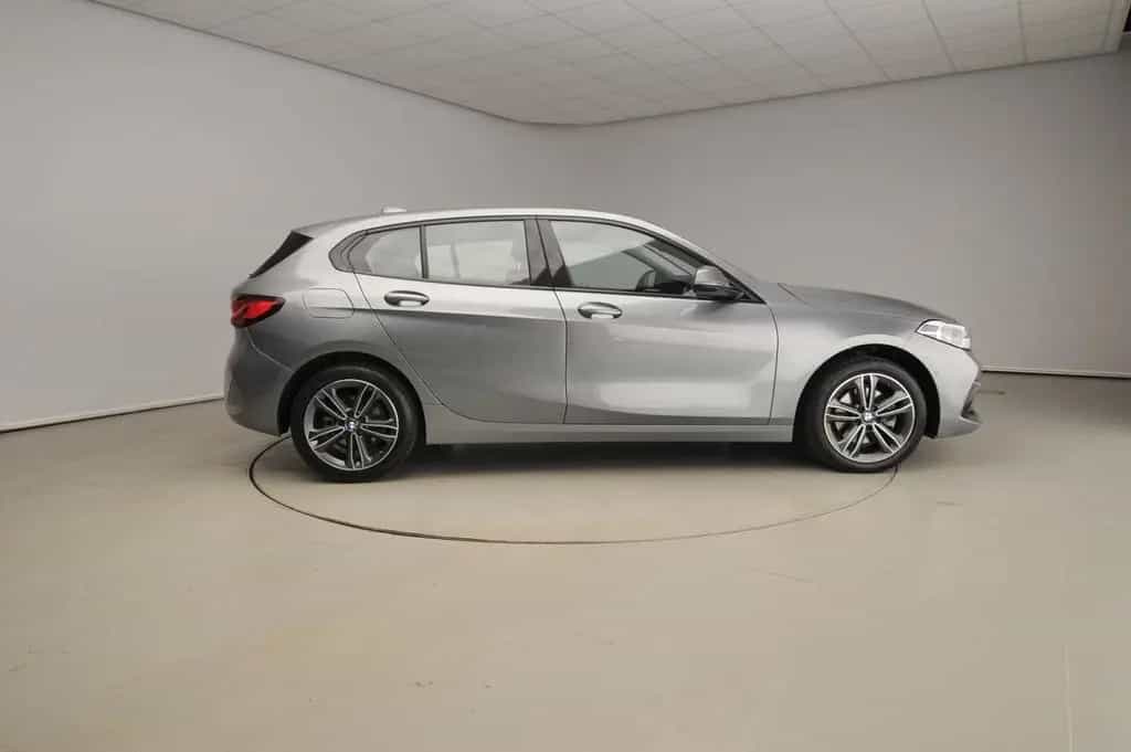 BMW 1 Series 118 1 Serie 5-türig 118i | LED | Leder | navi | 01/2022-photo-3