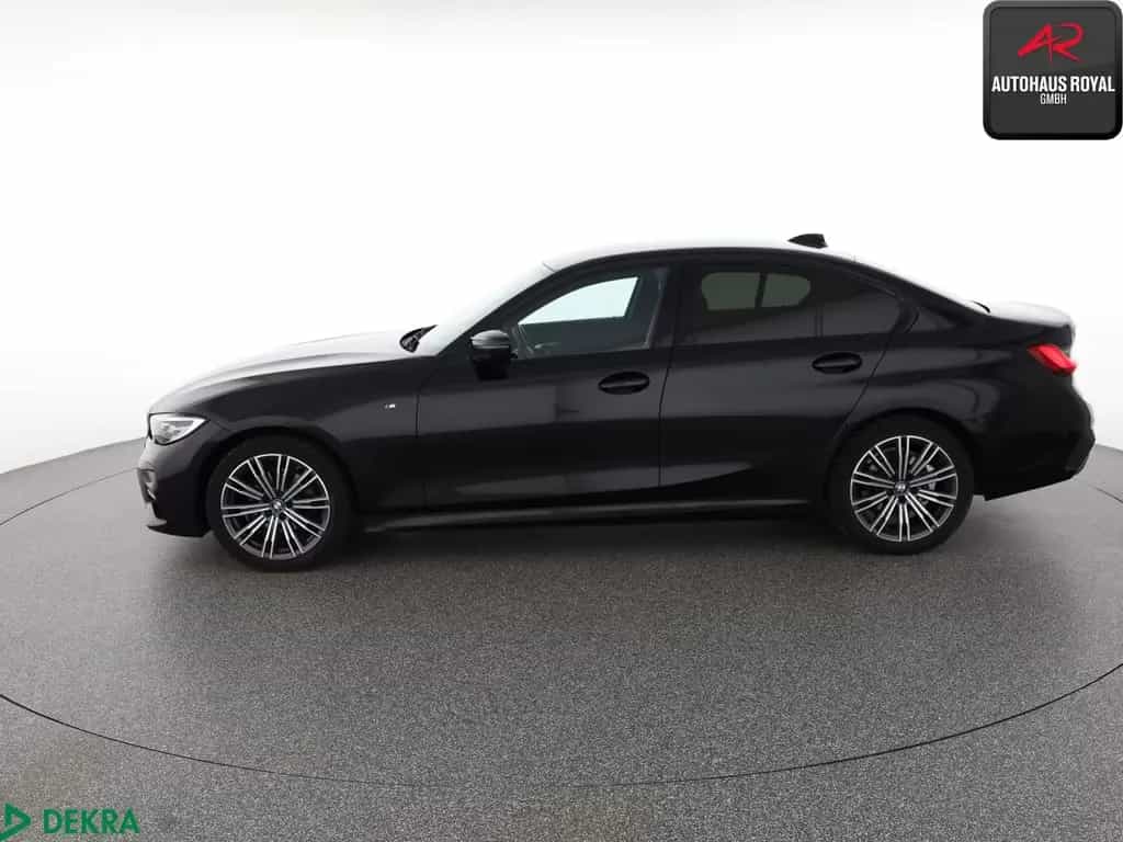 BMW 3 Series 320 d M SPORT SHADOW HUD,HARMAN/K,ACC,TOTWINKEL 09/2021-photo-1